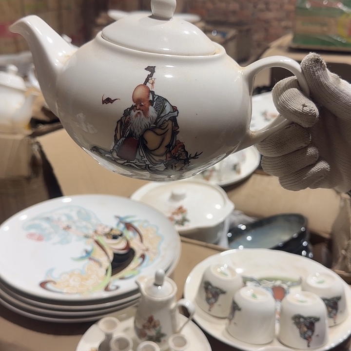 库存微瑕老寿星多空茶壶