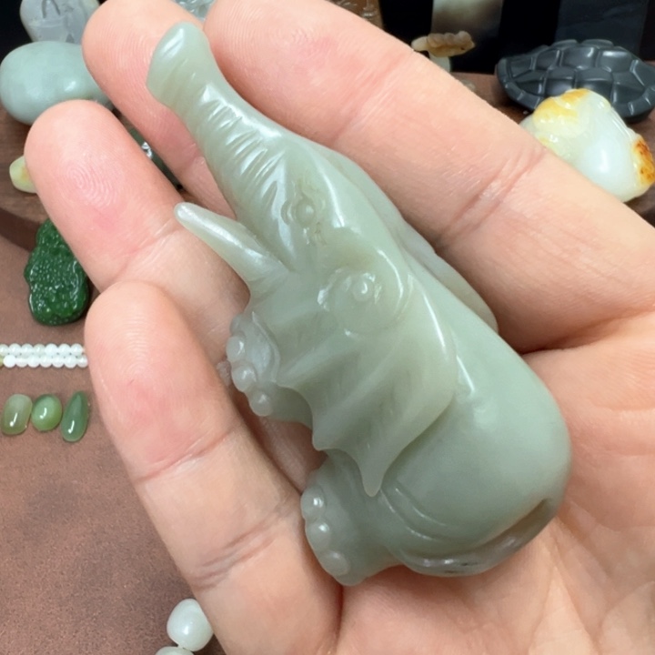 未镶嵌和田玉把件