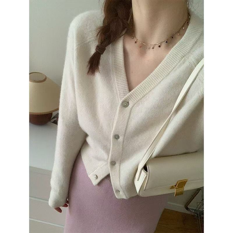 软糯白色开衫毛衣外套女秋冬外搭宽松短款针织V领长袖上衣