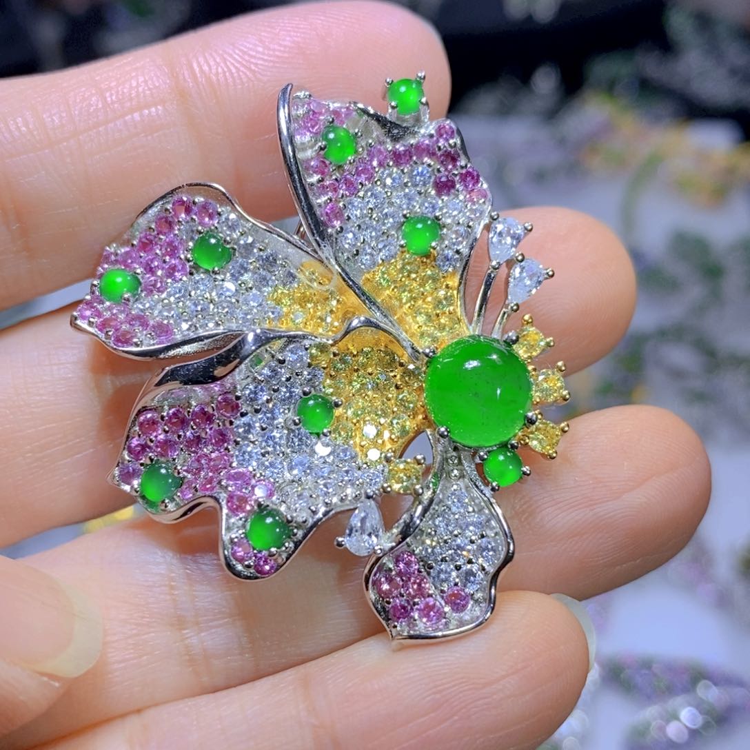 翡翠颈饰银S925镶嵌天然翡翠