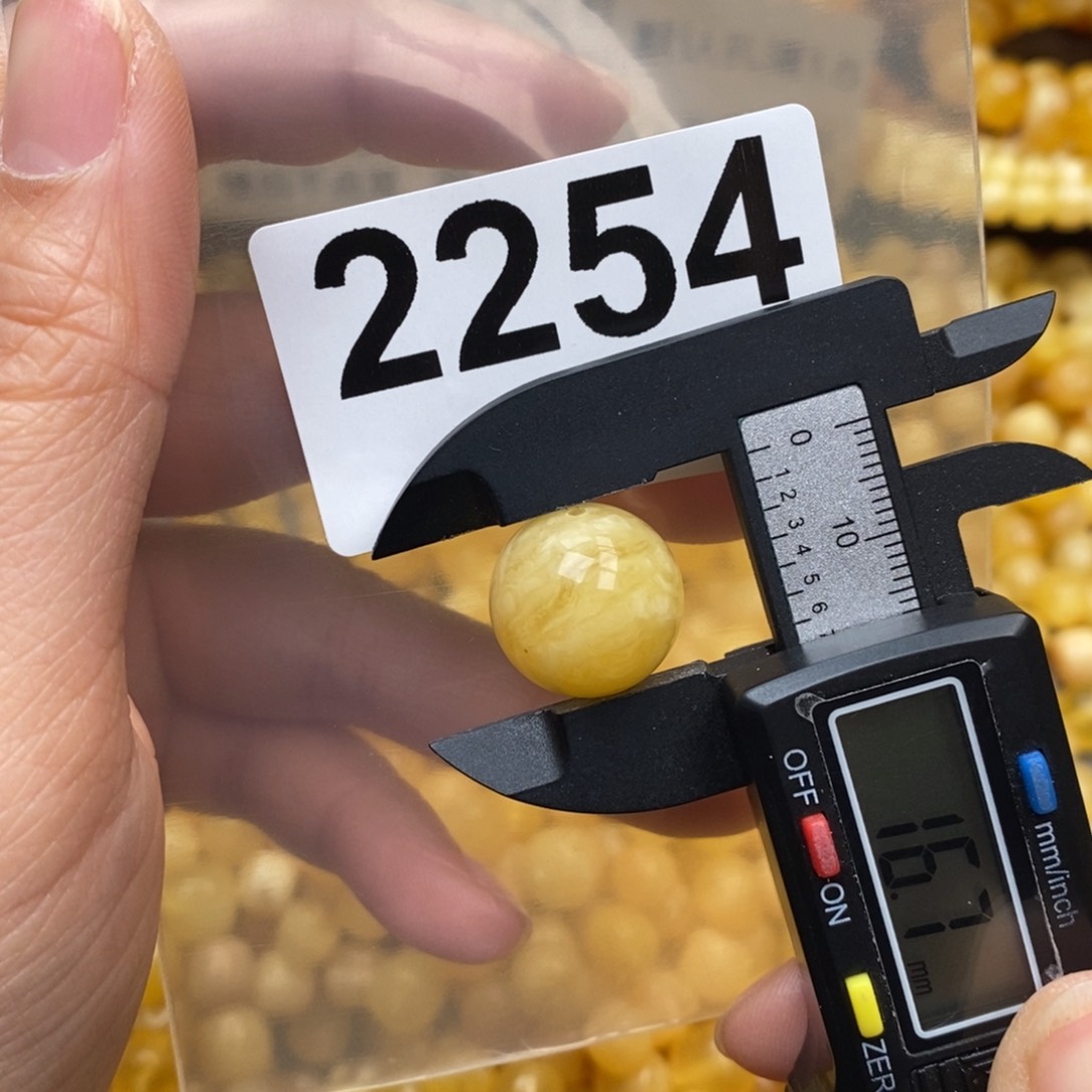 蜜蜡珠宝奇石未镶嵌