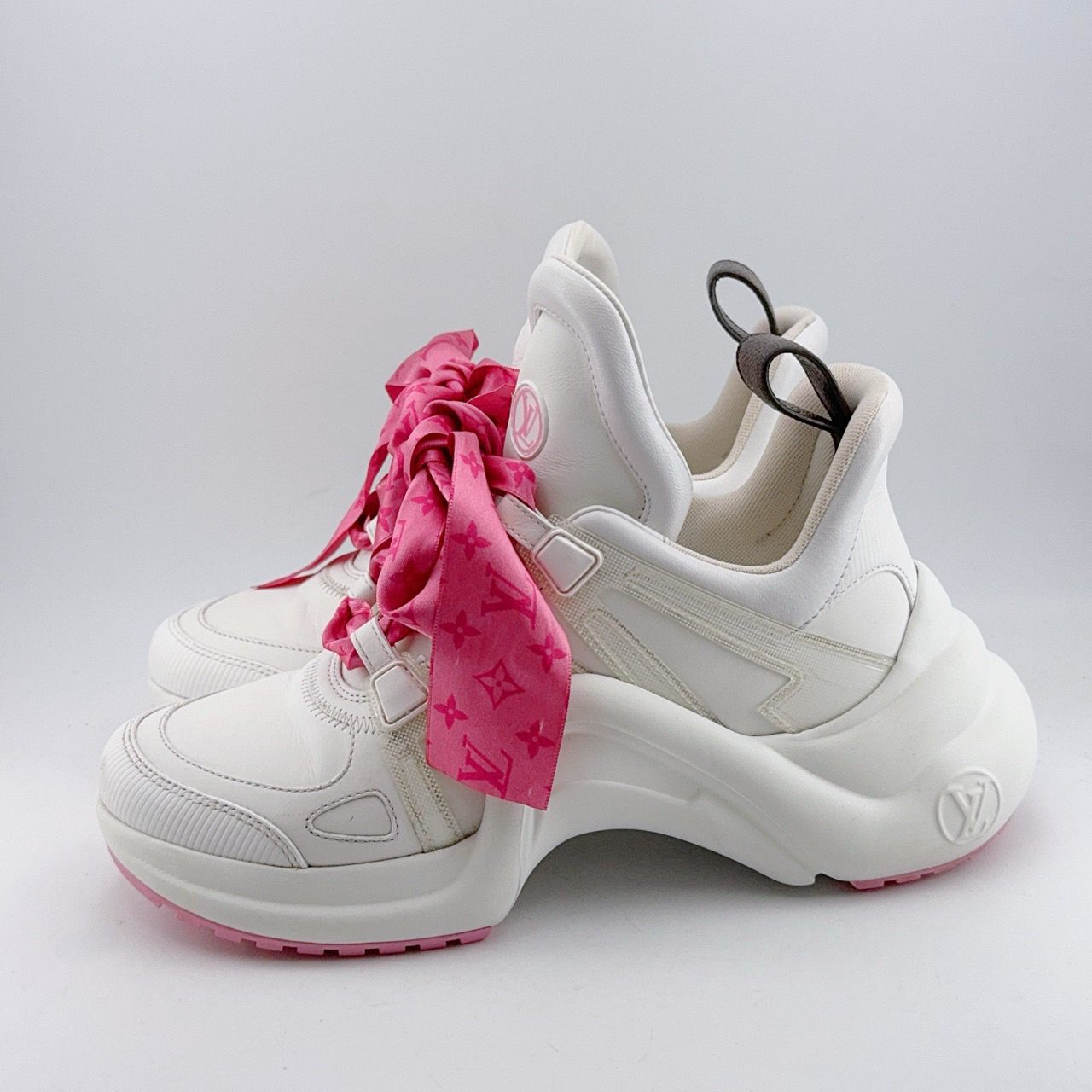95新 LouisVuitton/路易威登 36.5码/98新/粉白丝带拱桥老爹鞋