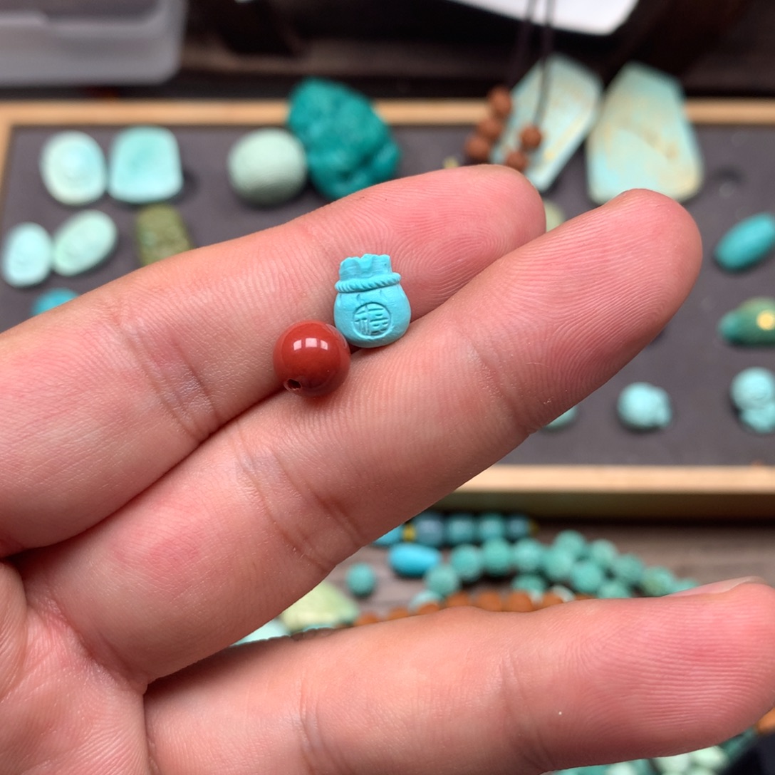 南红玛瑙雕刻未镶嵌