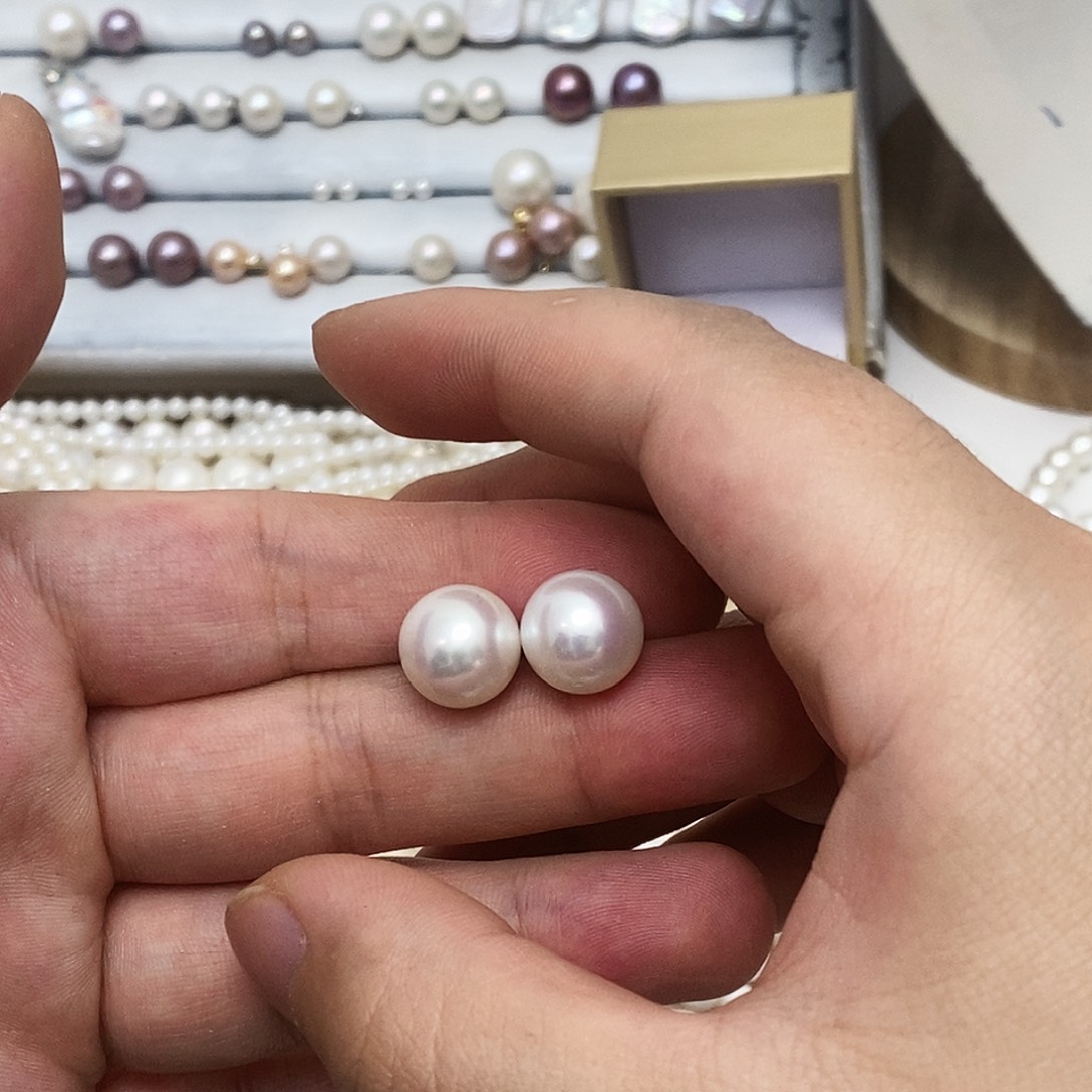 银S925镶嵌淡水珍珠12.5m极光粉珍珠耳钉