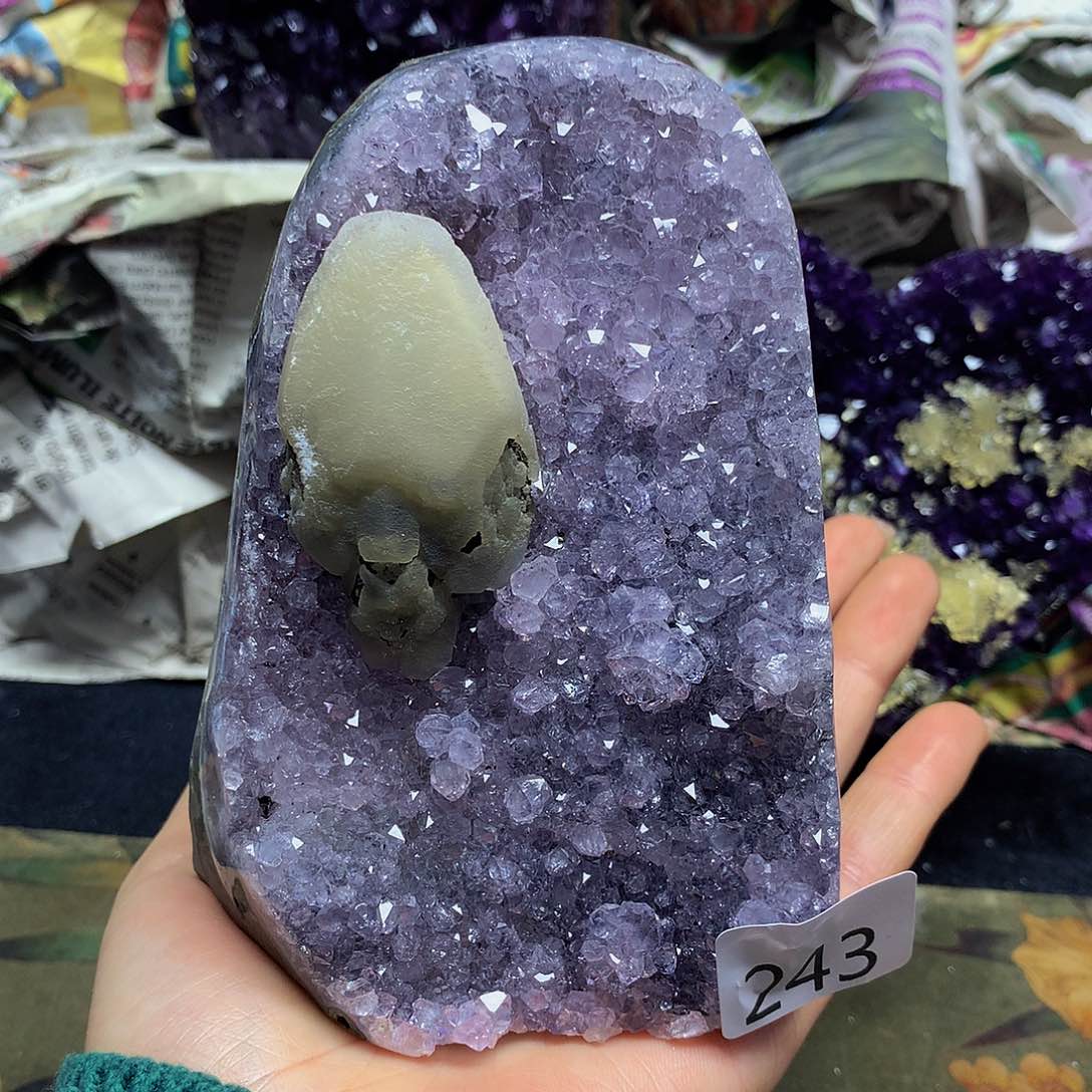 紫晶大型摆件（非配饰）未镶嵌