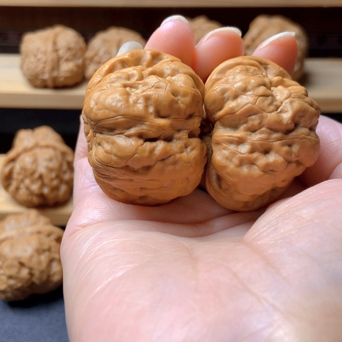 文玩核桃吊坠恒****丝蛤蟆头