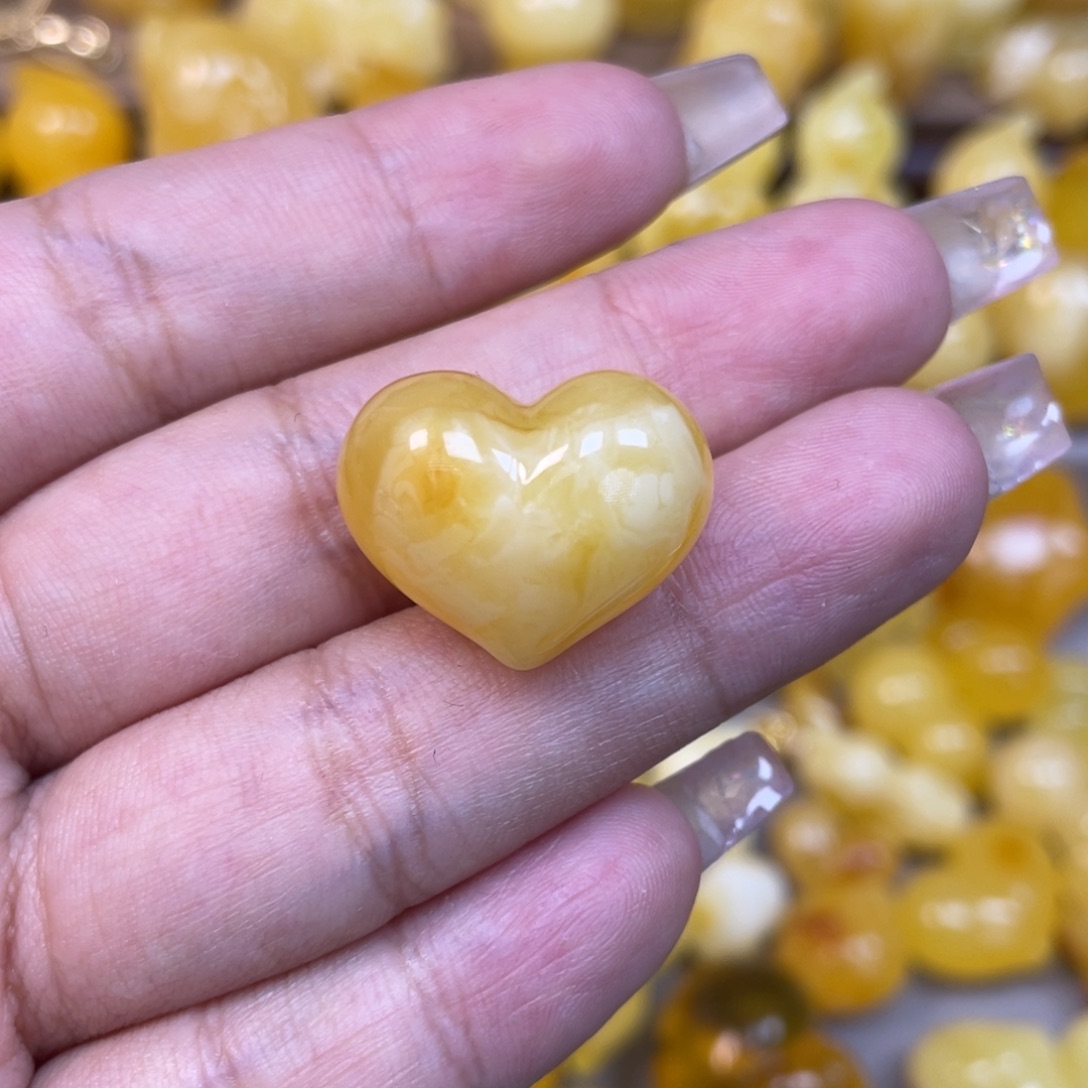 小***葵琥珀未镶嵌珠宝奇石