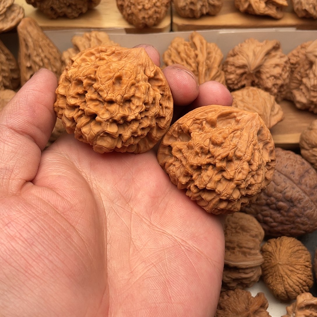 用***9吊坠文玩核桃官吗