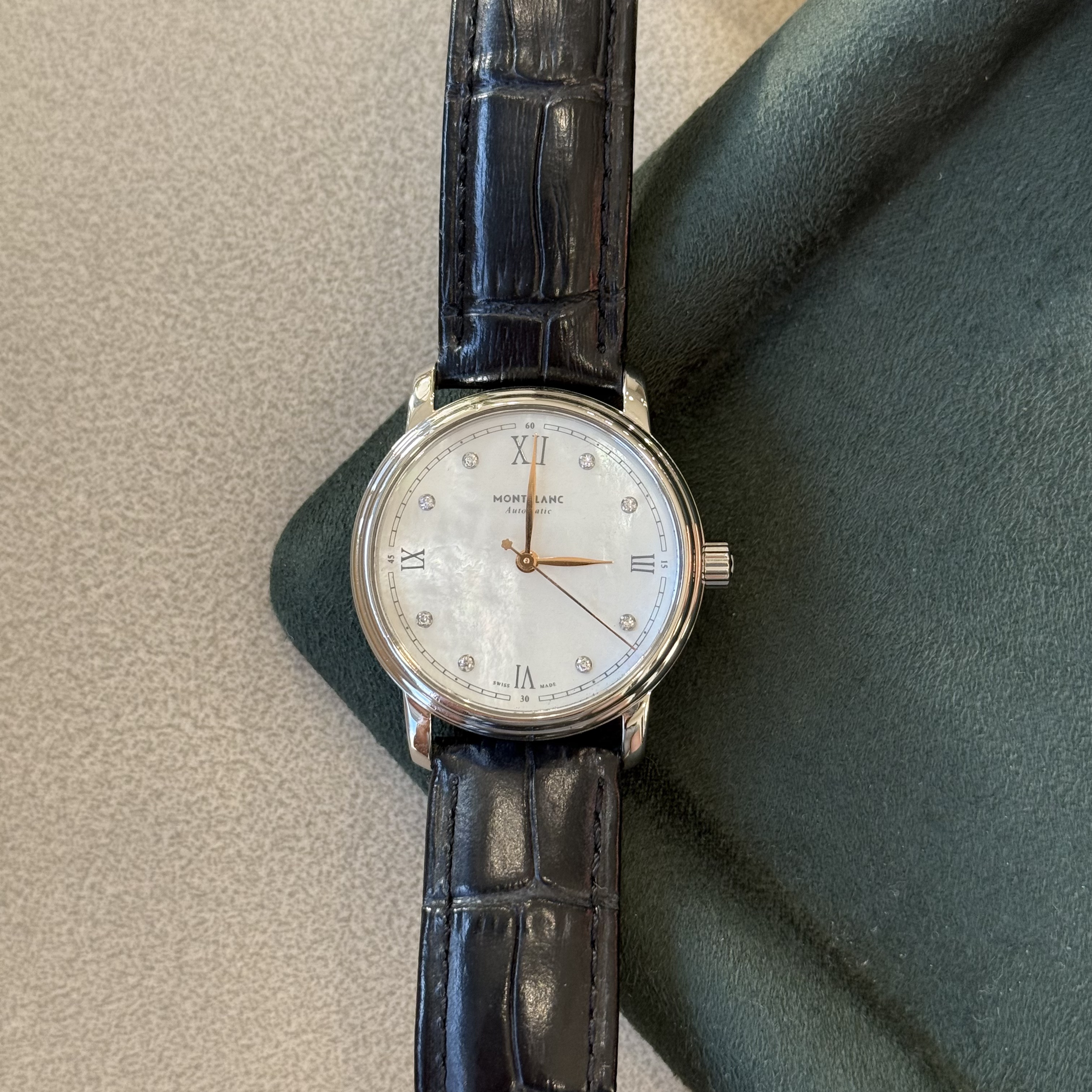 95新 Montblanc/万宝龙 明星系列/30mm/石英/女表钻刻贝母盘