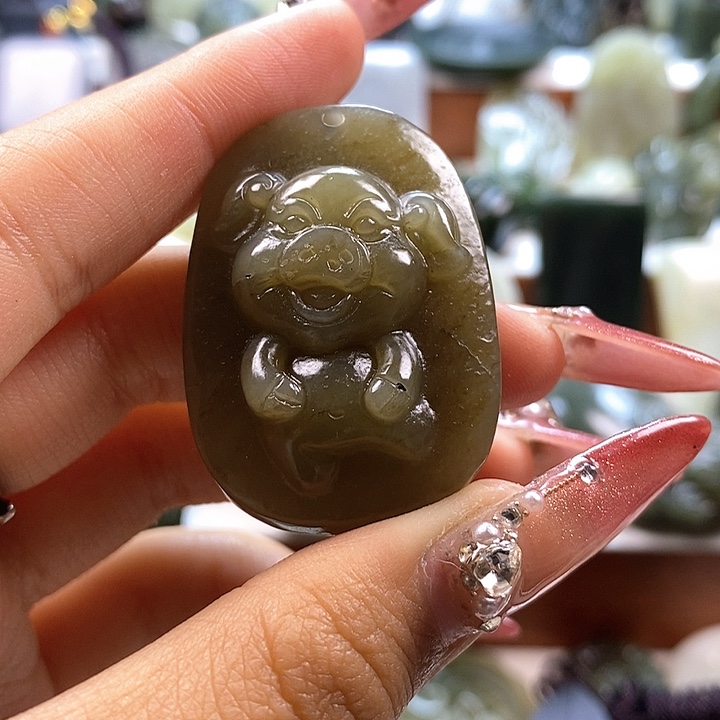 和田玉颈饰未镶嵌