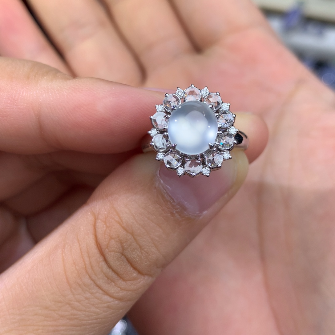 翡翠18K金镶嵌吊坠(不含链)签收后48小时鉴赏期