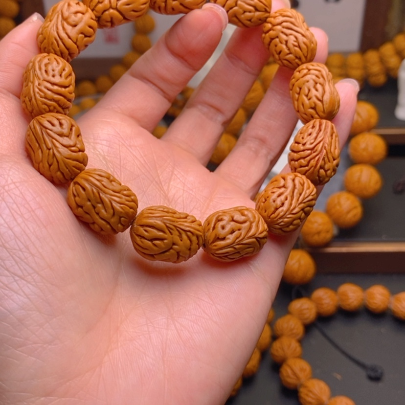 【闪购商品】桃核手串龙文桃核