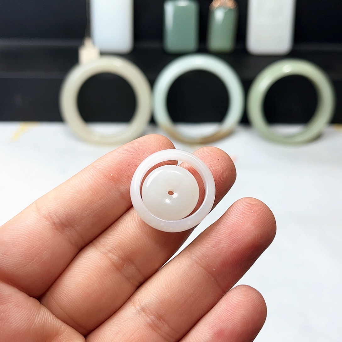 和田玉未镶嵌手链3