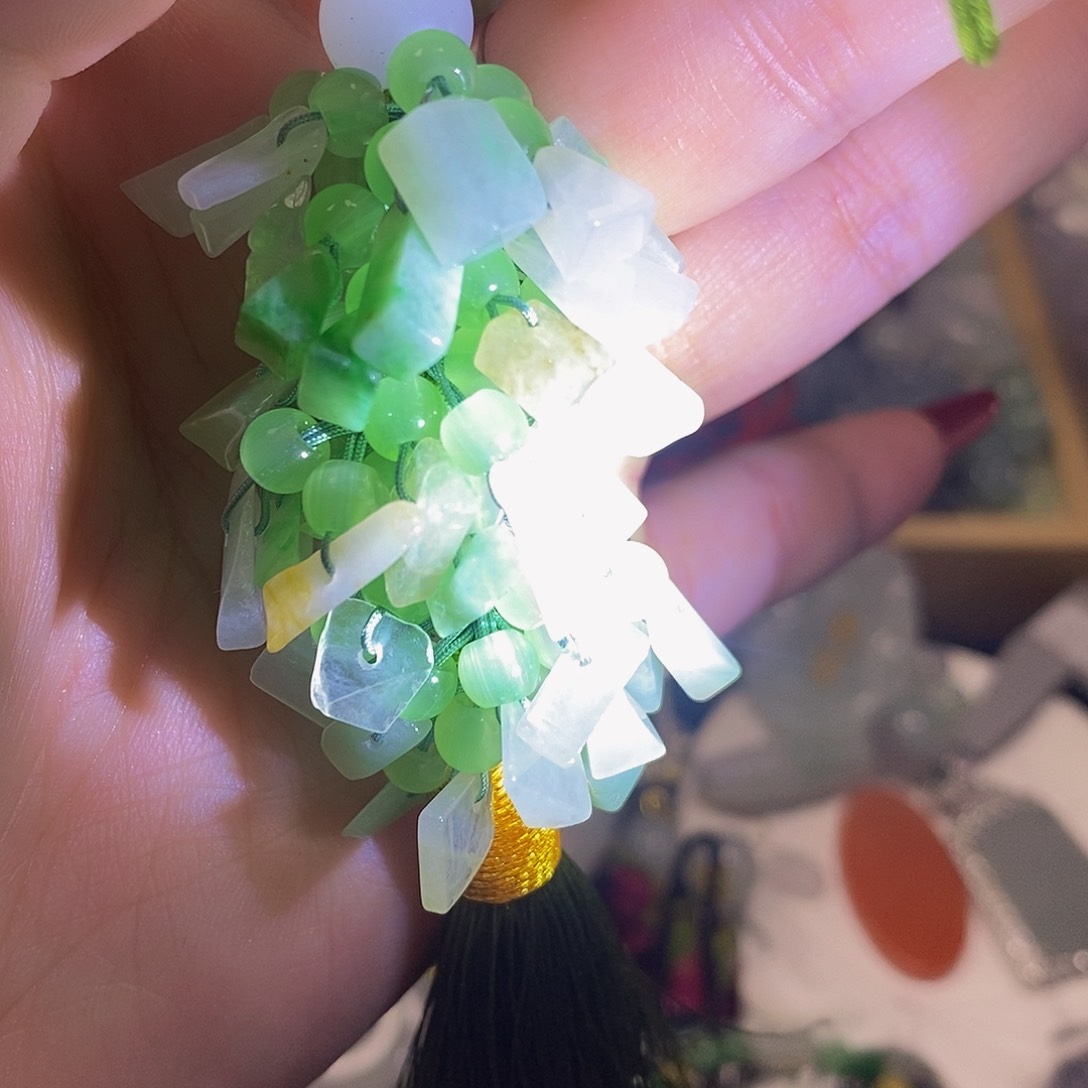 颈饰未镶嵌翡翠天然翡翠