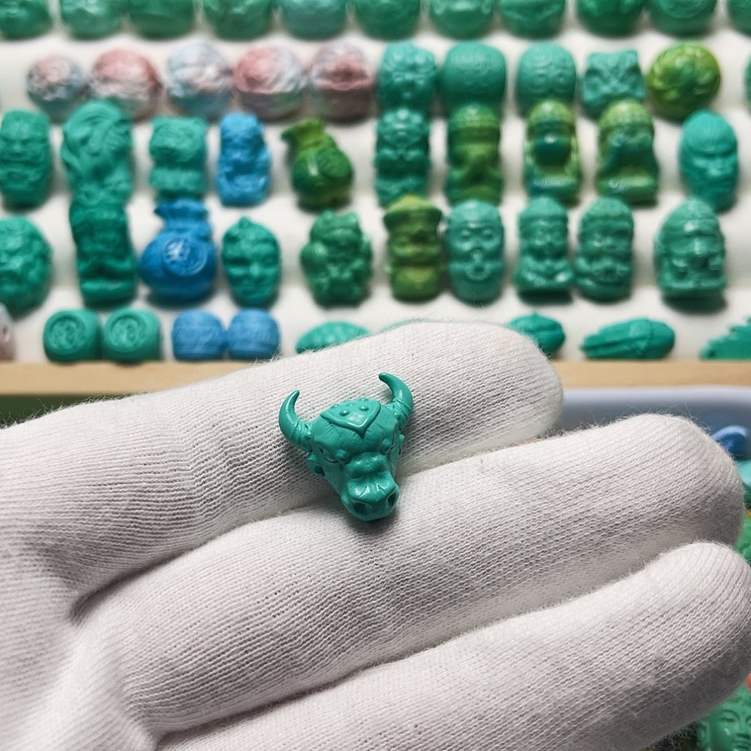 手工雕刻配珠牛头三通