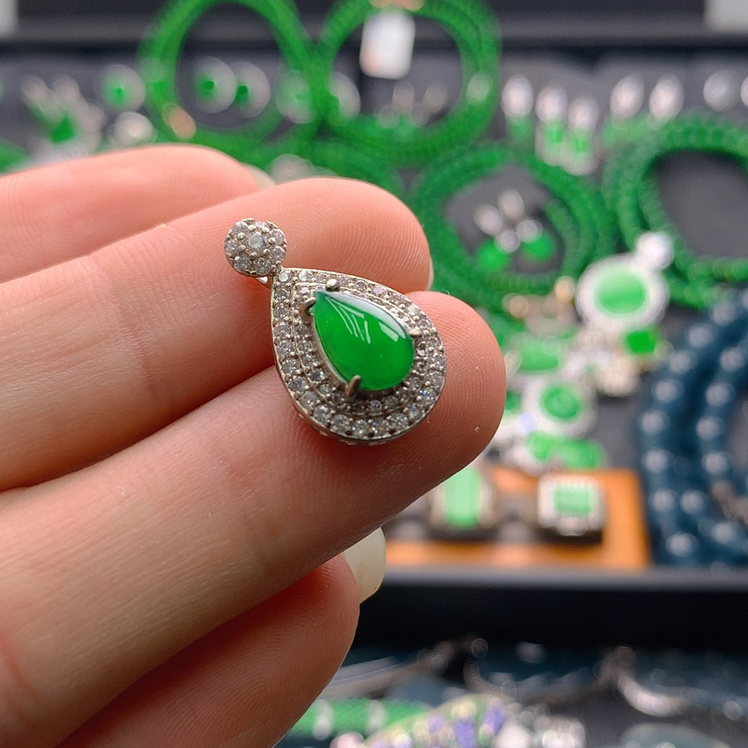 未镶嵌手链翡翠翡翠