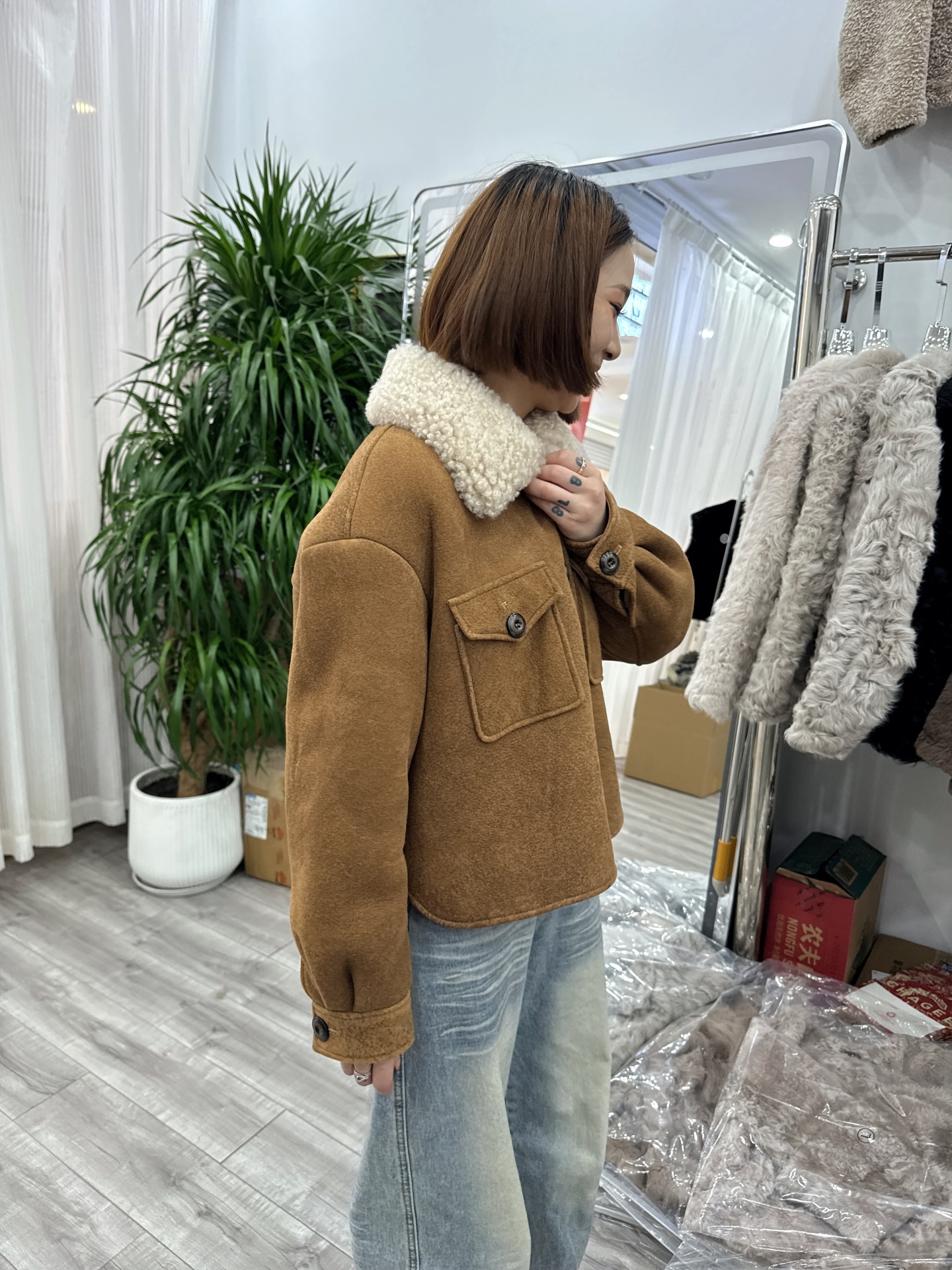 夹克麂皮绒感泰迪毛绒毛领复古棕色短外套冬季2025新款加绒加厚