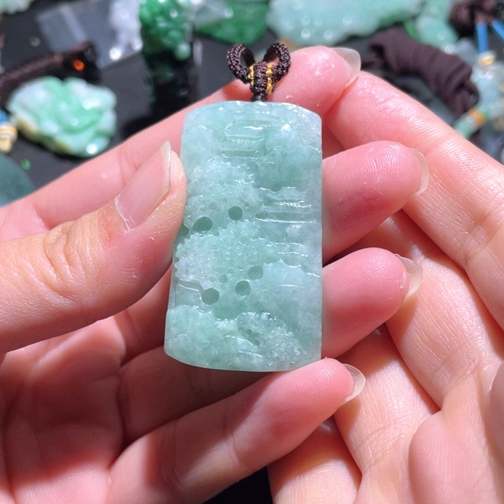 【闪购商品】翡翠颈饰未镶嵌天然翡翠