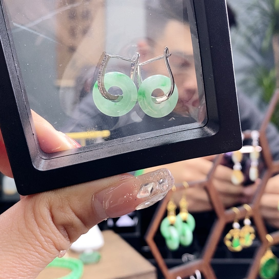 翡翠耳饰银S925镶嵌翡翠