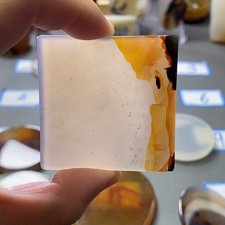 玛瑙/玉髓未镶嵌珠宝半成品143
