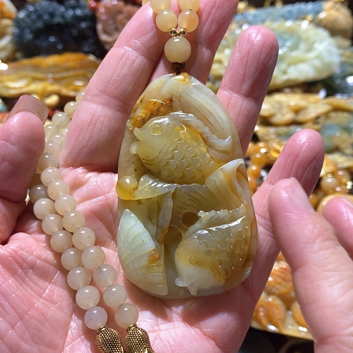 岫玉未镶嵌毛衣链