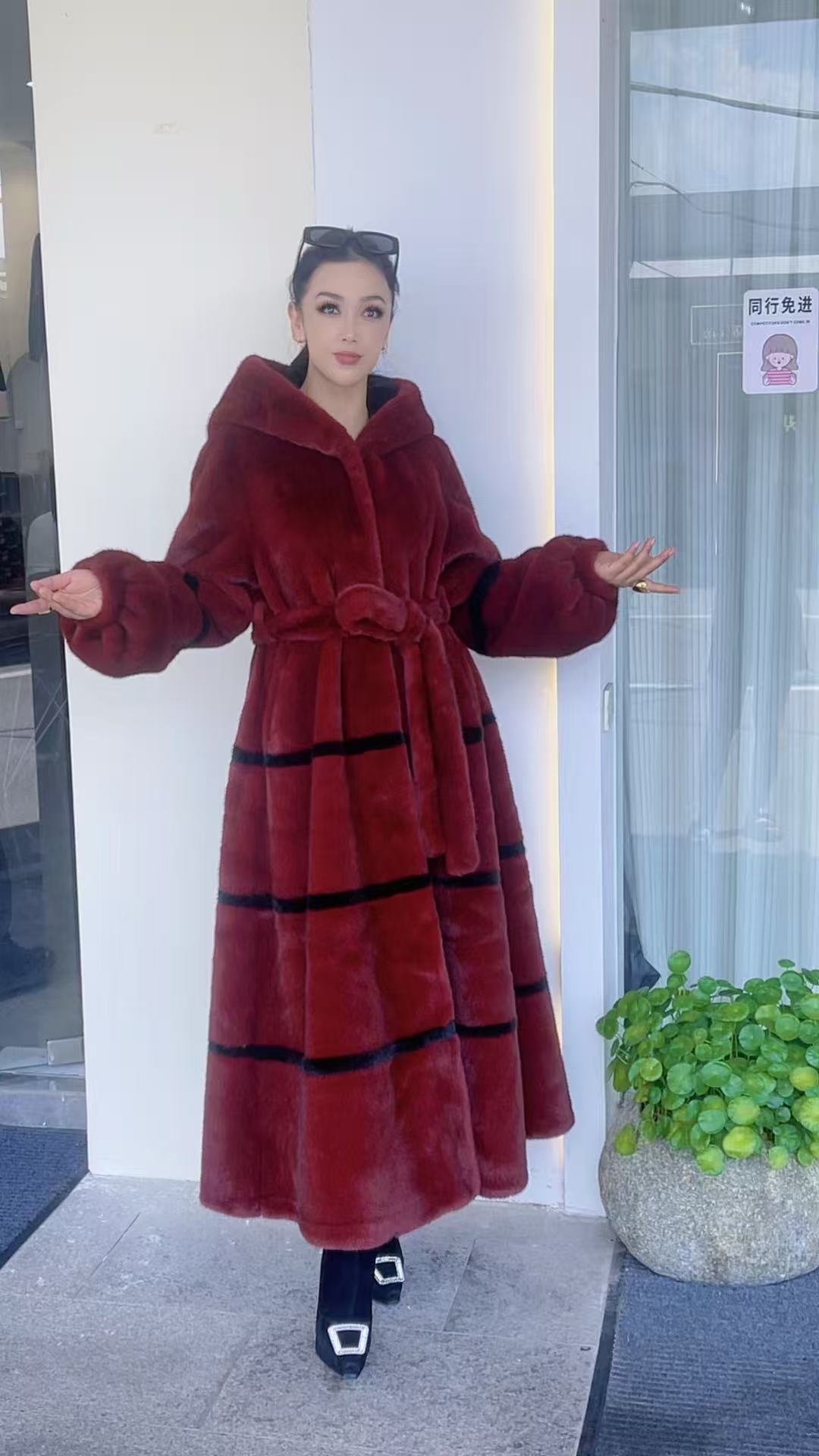 52015长袖女长款连帽宽松型外套加厚秋冬女士保暖