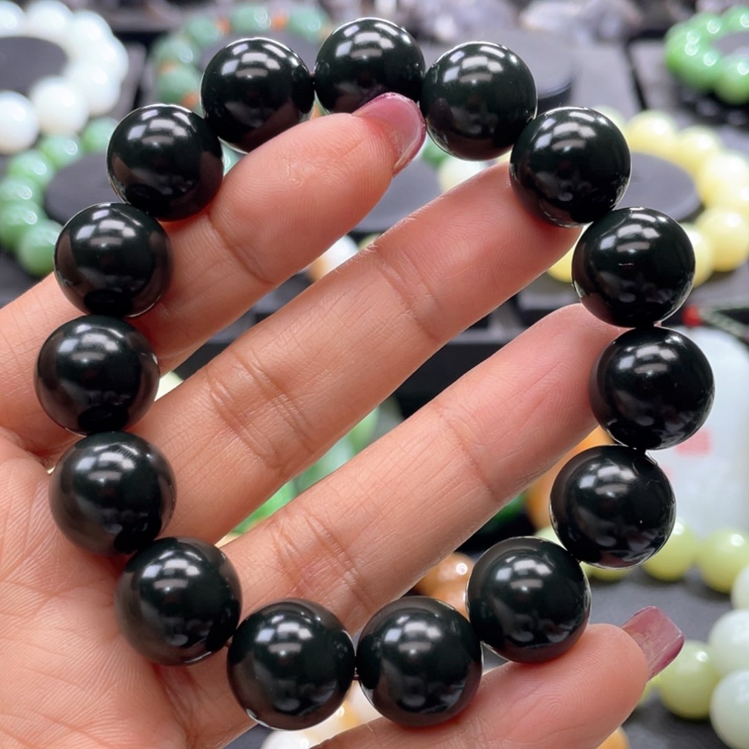 和田玉手串未镶嵌