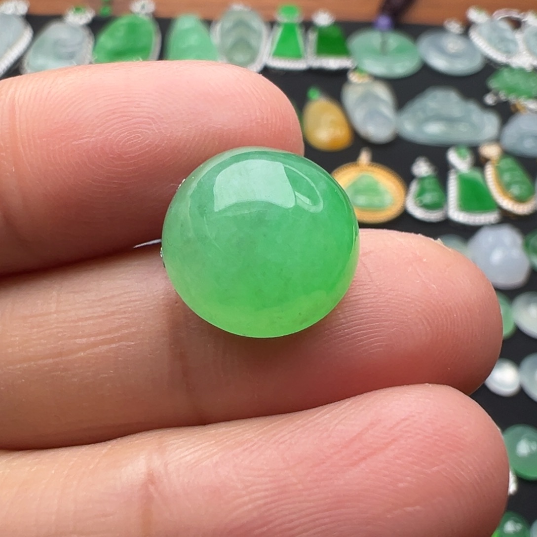 翡翠颈饰未镶嵌蛋13.3