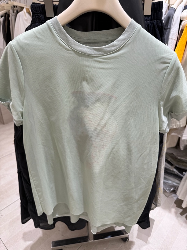 朱朱ABOUTUS花瓶短袖