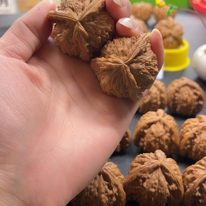 盛***哥文玩核桃吊坠拼接白奔