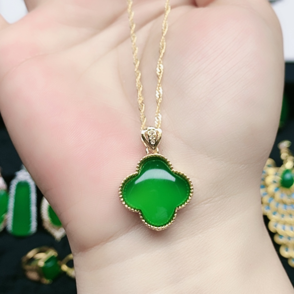 【闪购商品】玛瑙/玉髓颈饰合金