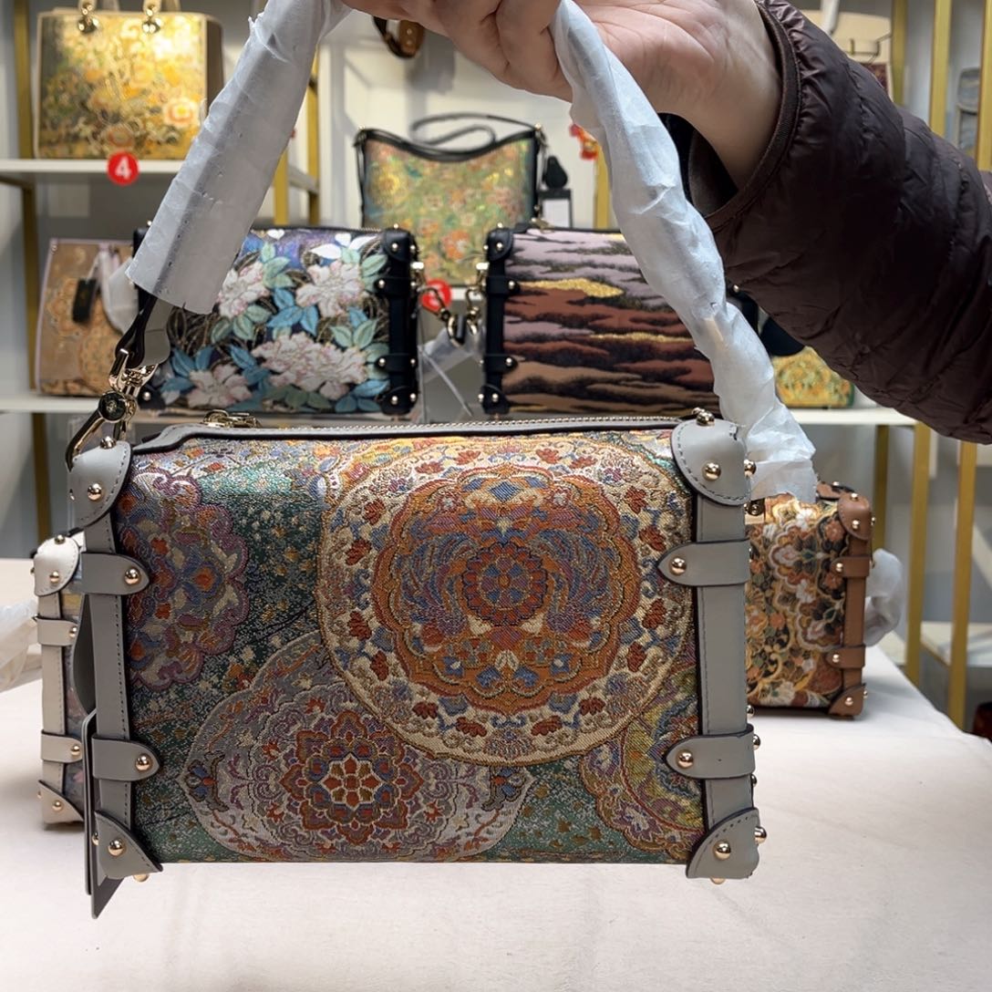 织绣直播间浮力大漏