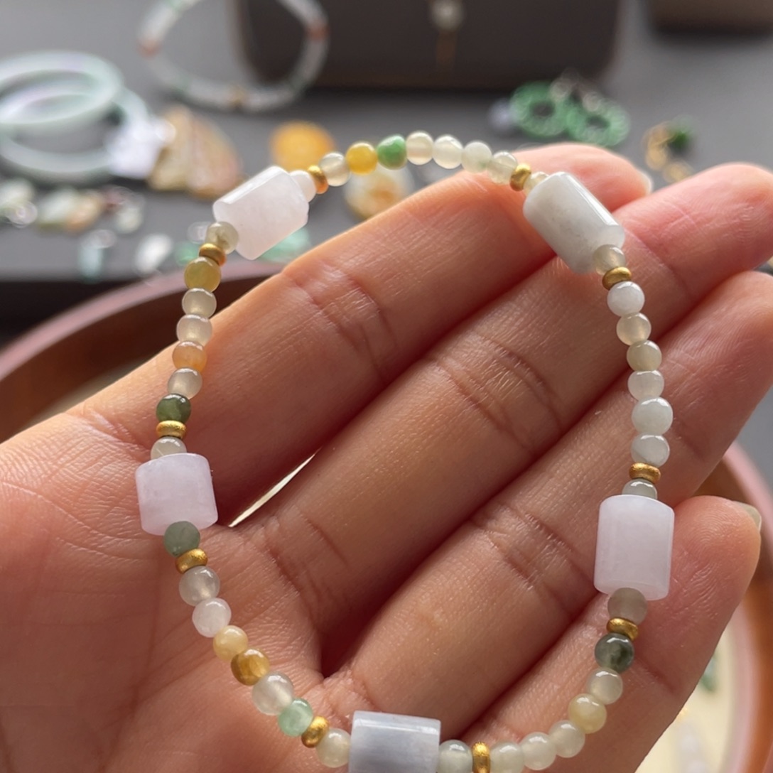 翡翠未镶嵌颈饰福利不退换