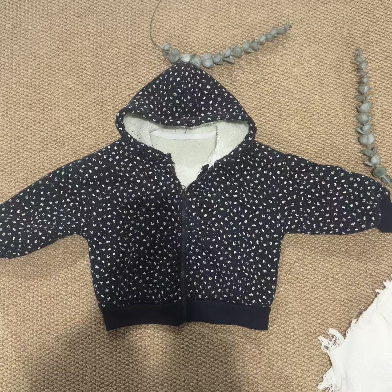 木子可鑫儿童森系碎花连帽加绒外套（微暇）