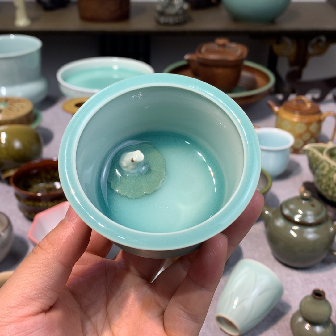 龙泉青瓷粉青主人杯