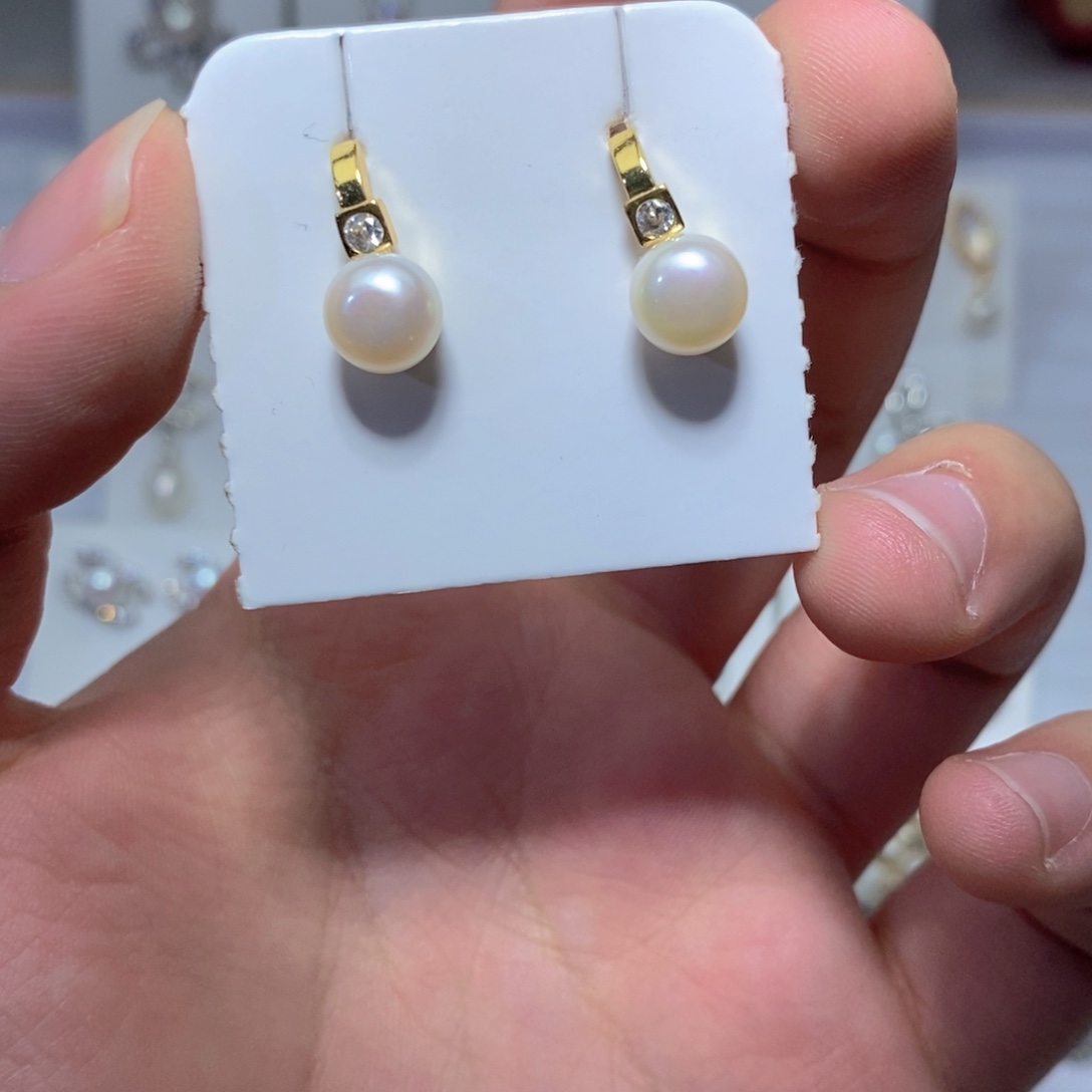 银S925镶嵌耳饰淡水珍珠