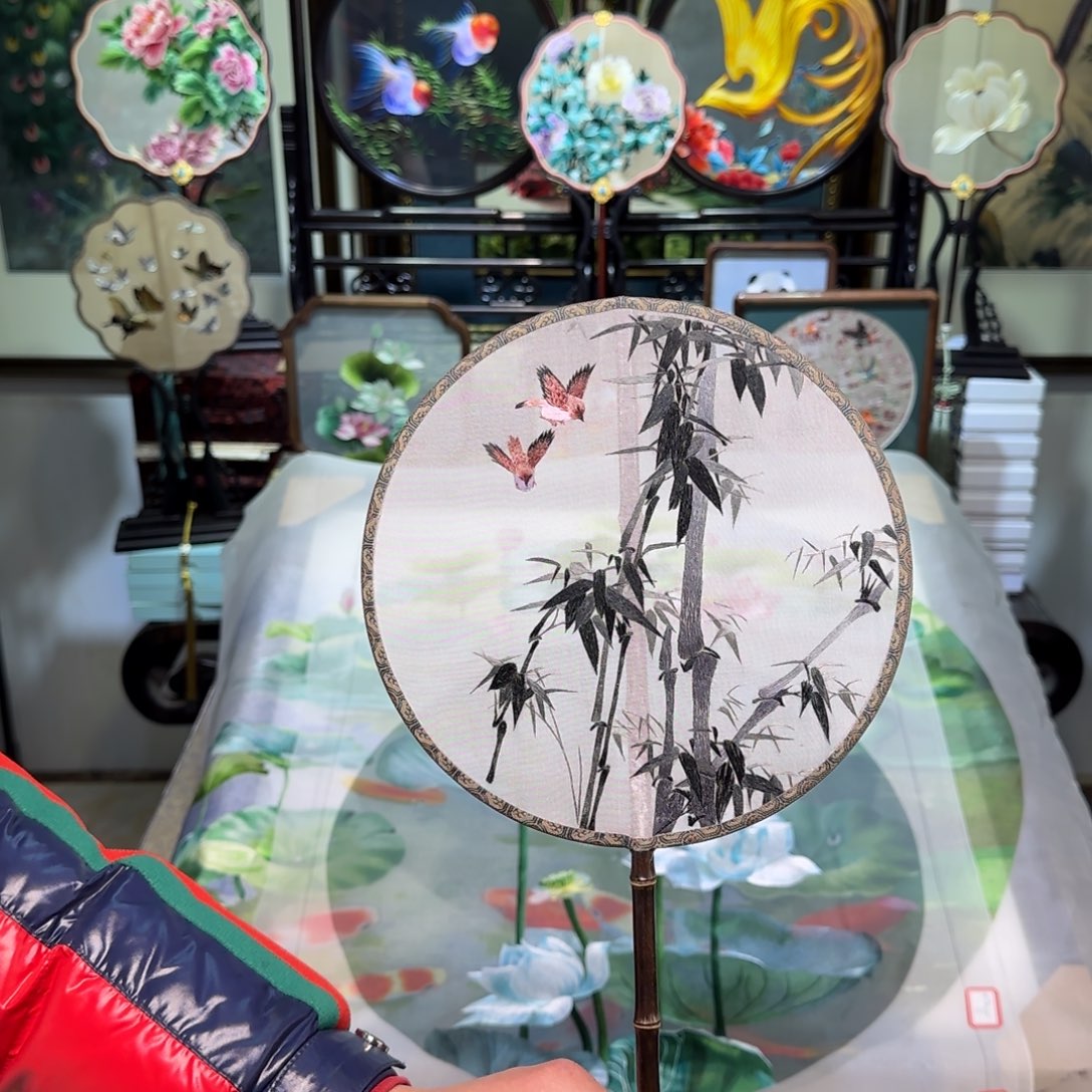 刺绣刺绣工艺精湛