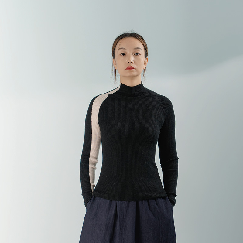 圣雪绒婉牧18g半高领抽条插肩配色秋冬百搭黑色修身羊绒针织套衫