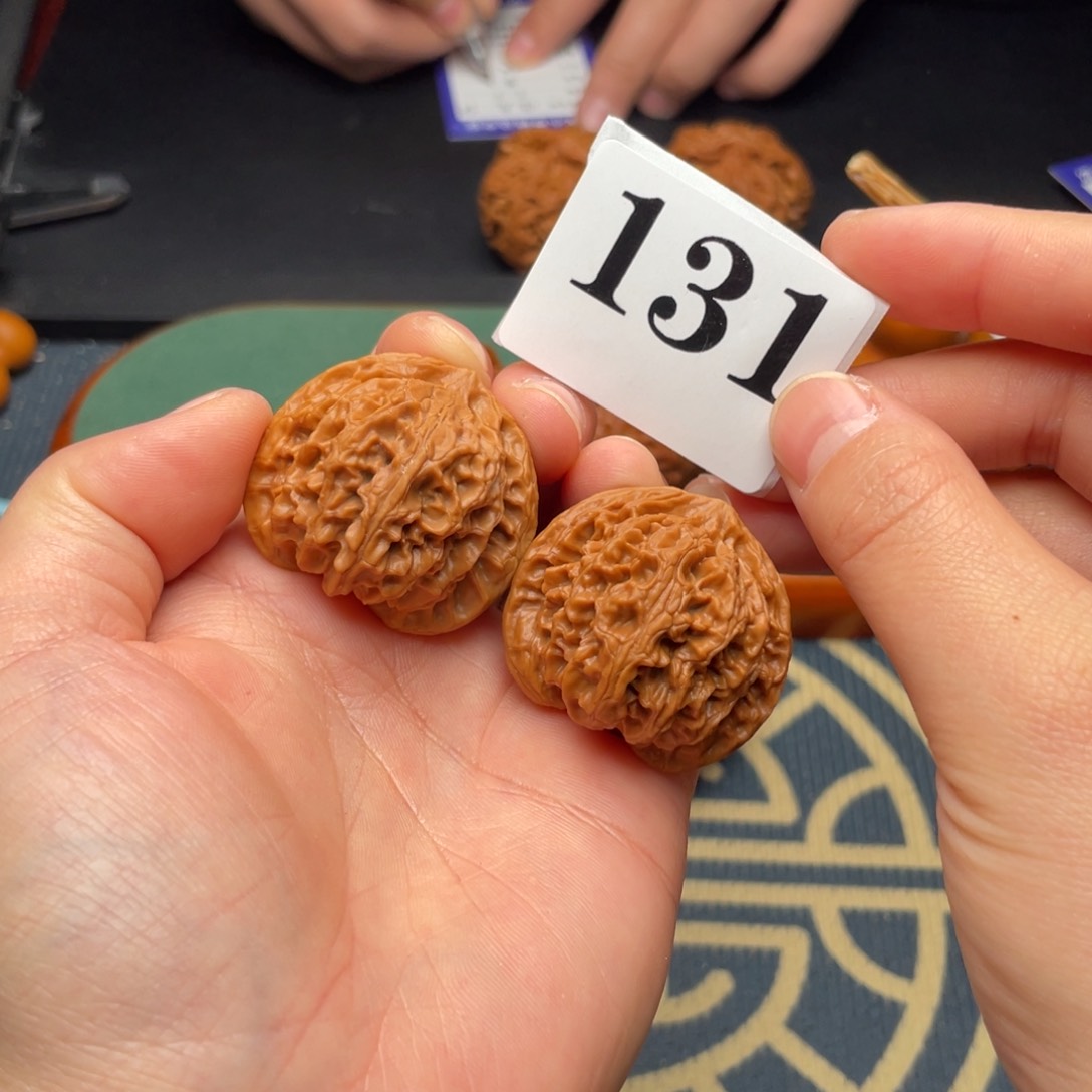 文玩核桃把件北***?36全品苹果131号