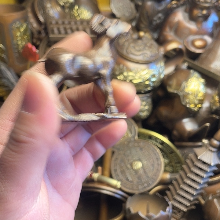 诚信经营铜器摆件