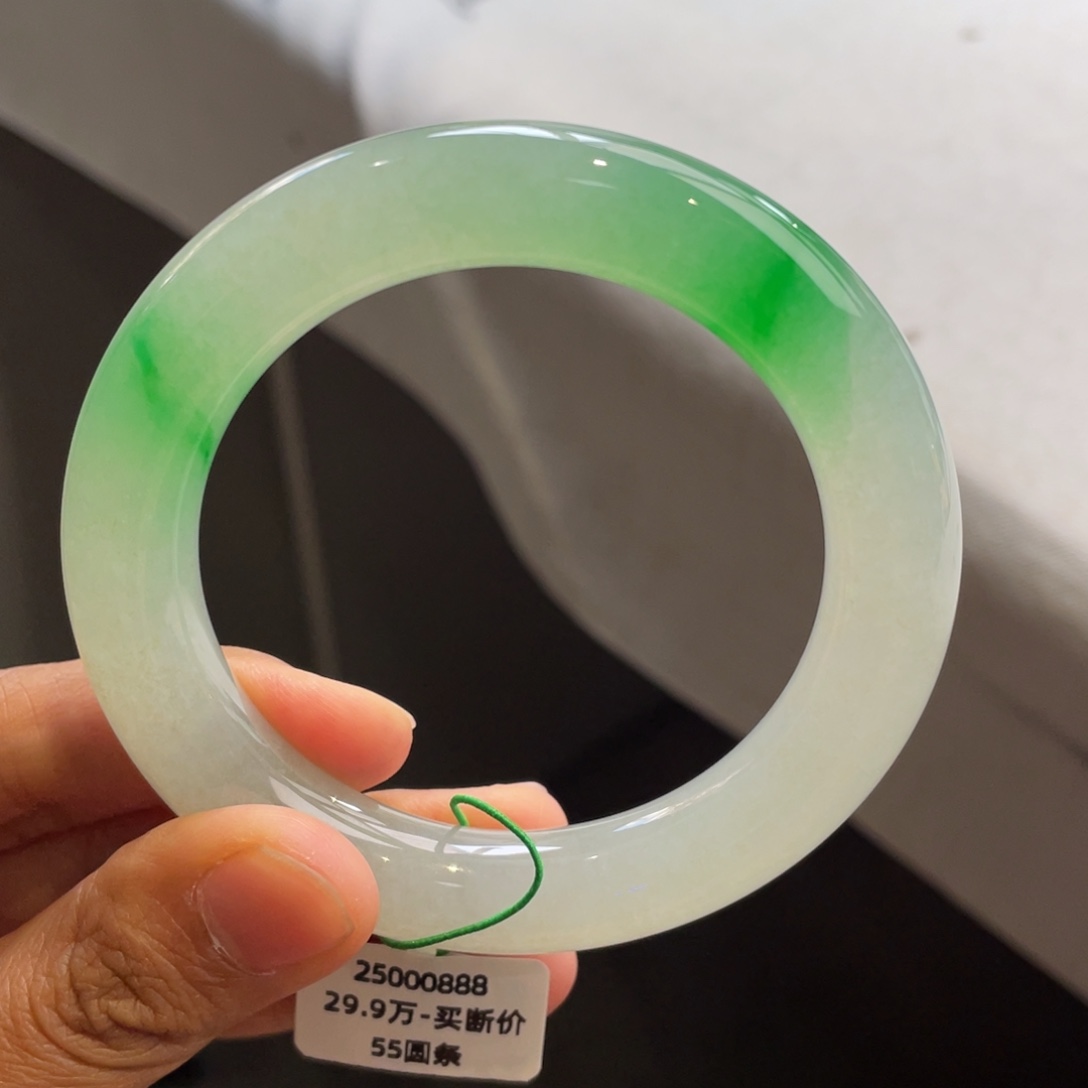 翡翠未镶嵌手镯冰阳绿圆条【强推】买断价