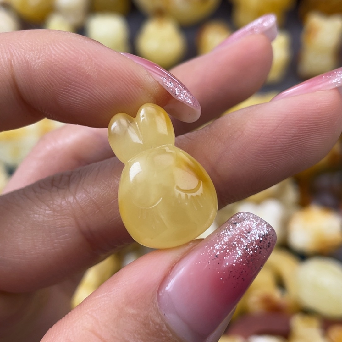 琥珀裸石未镶嵌蜜蜡