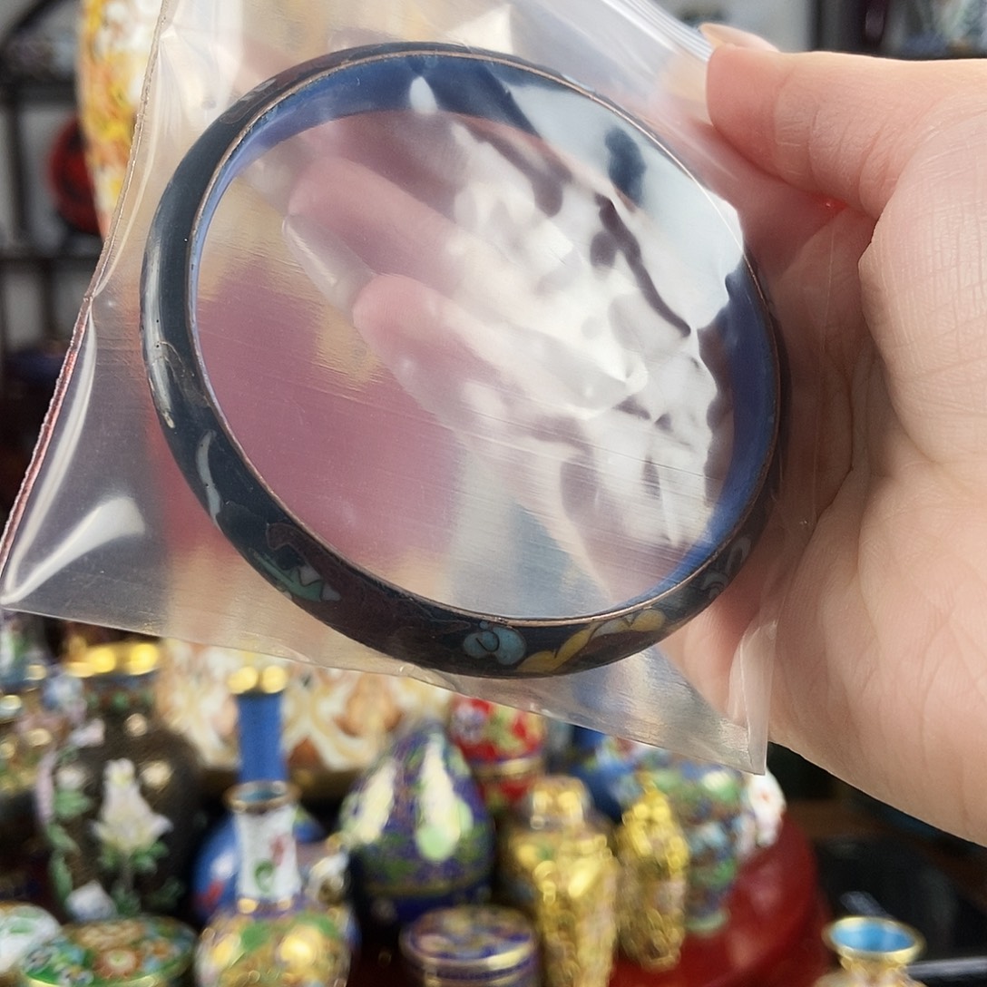 每***看铜景泰蓝黑色龙镯一条