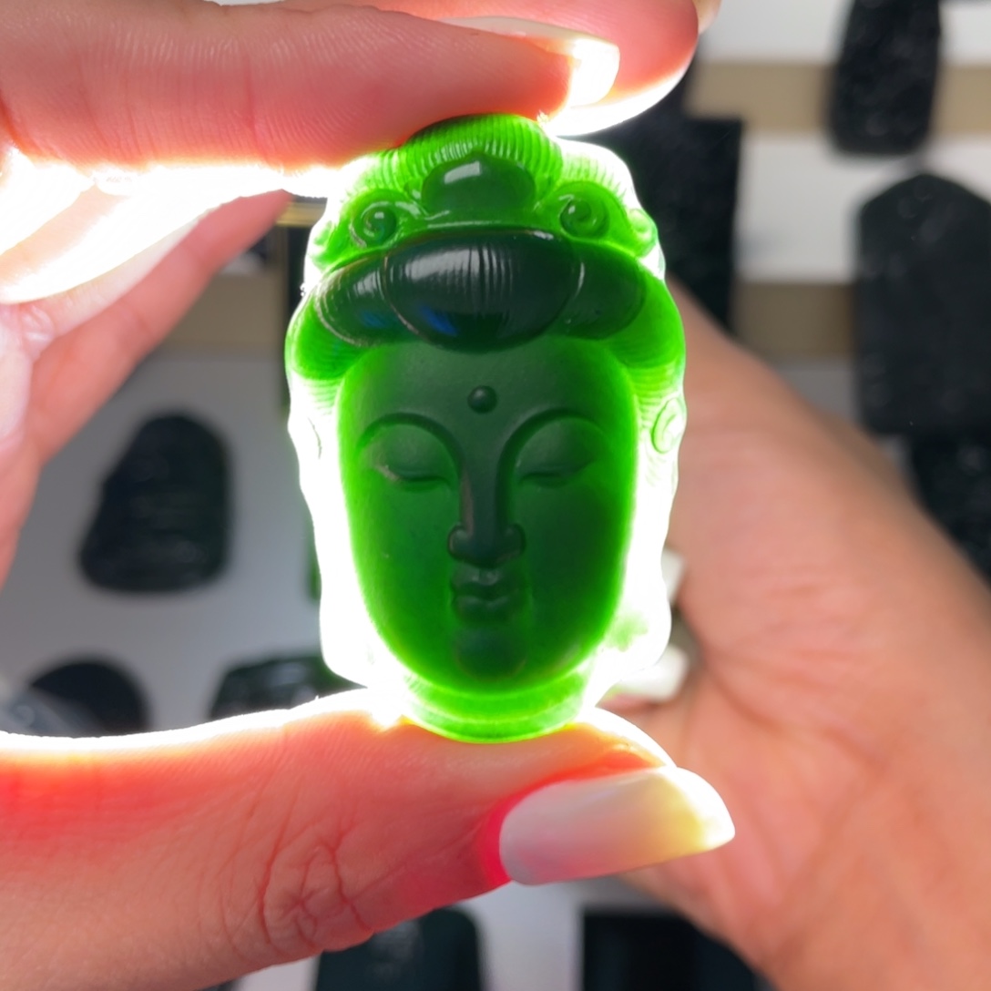 蛇纹石玉未镶嵌吊坠