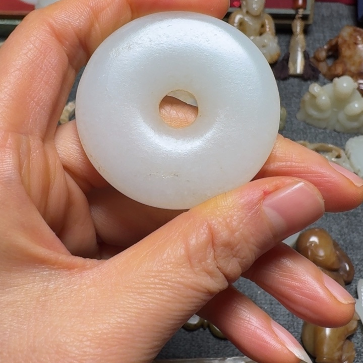 袁***勇和田玉（糖玉）未镶嵌挂件