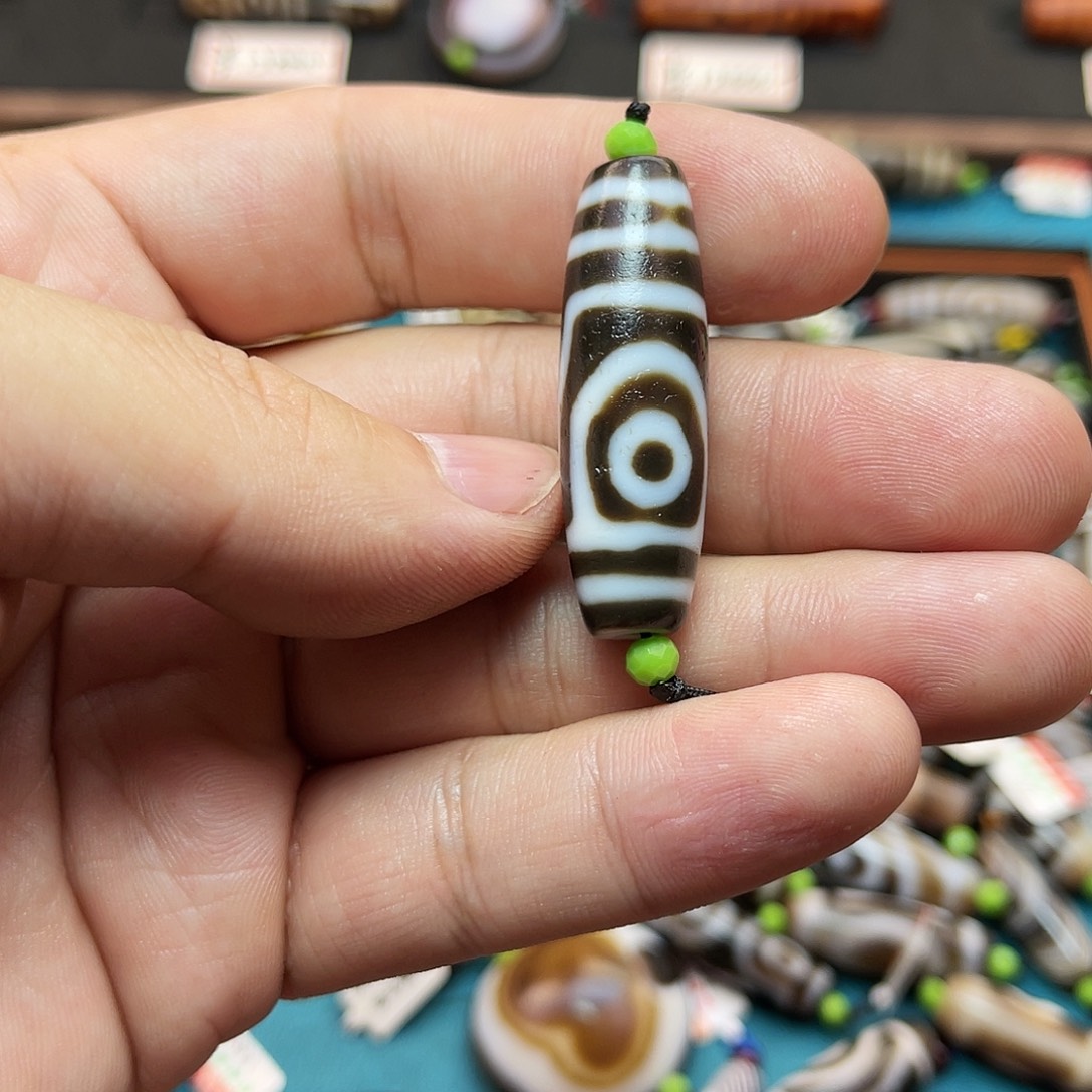 当***。玛瑙/玉髓未镶嵌珠宝半成品