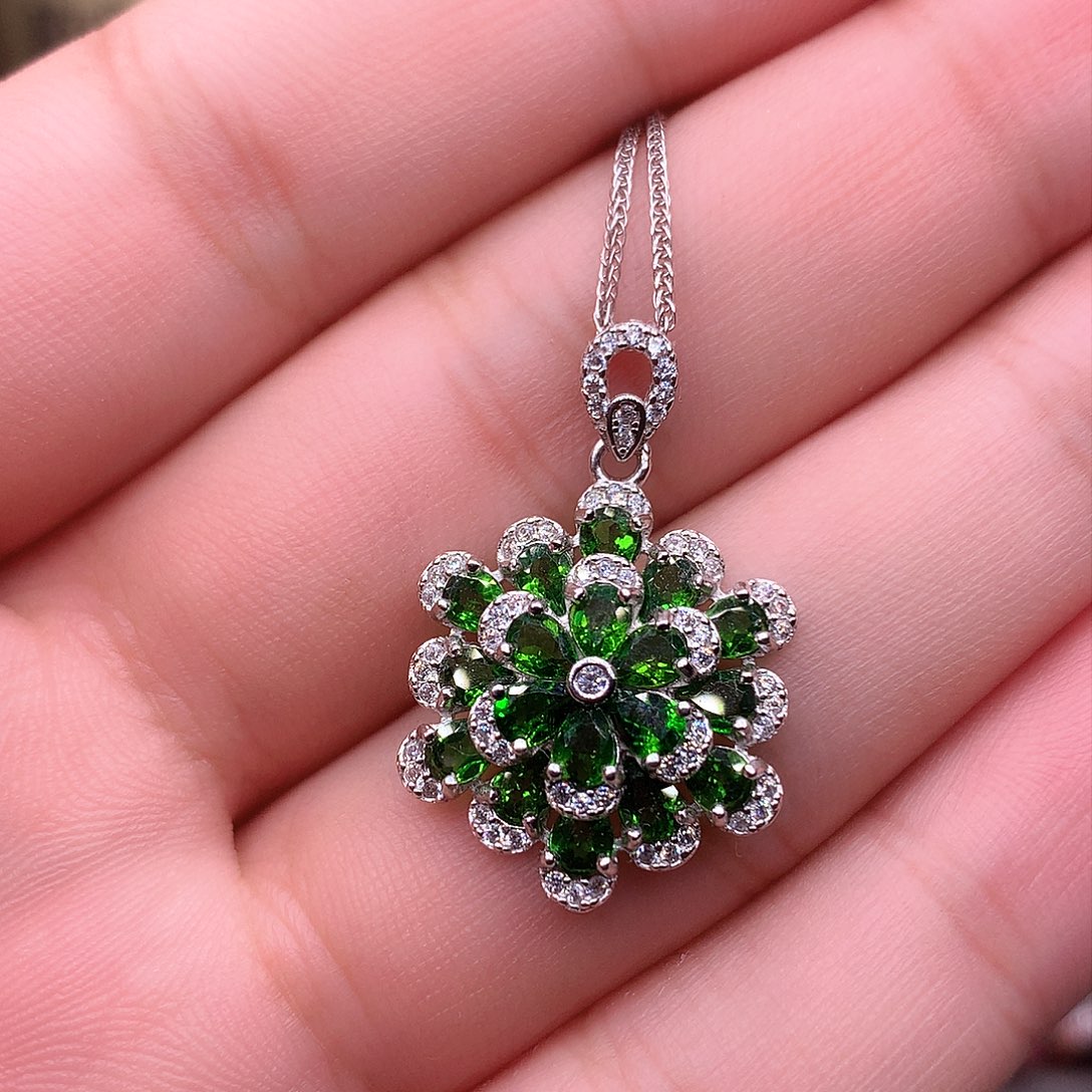 透辉石吊坠银S925镶嵌