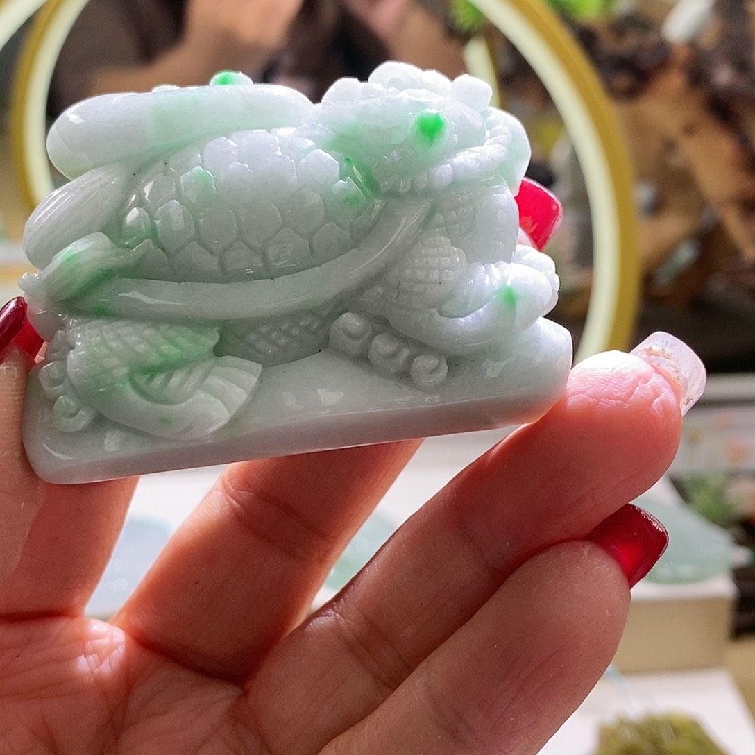 【闪购商品】翡翠颈饰未镶嵌龙龟