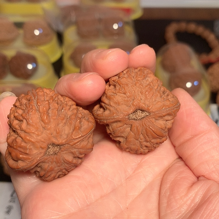 文玩核桃吊坠你****谁核桃