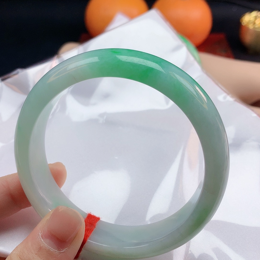 翡翠手镯未镶嵌60圈1570